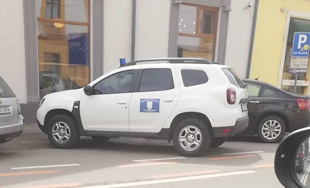 video foto - perchezițiile de la polițiștii din sibiu - șaptesprezece agenți aduși la audieri la parchet