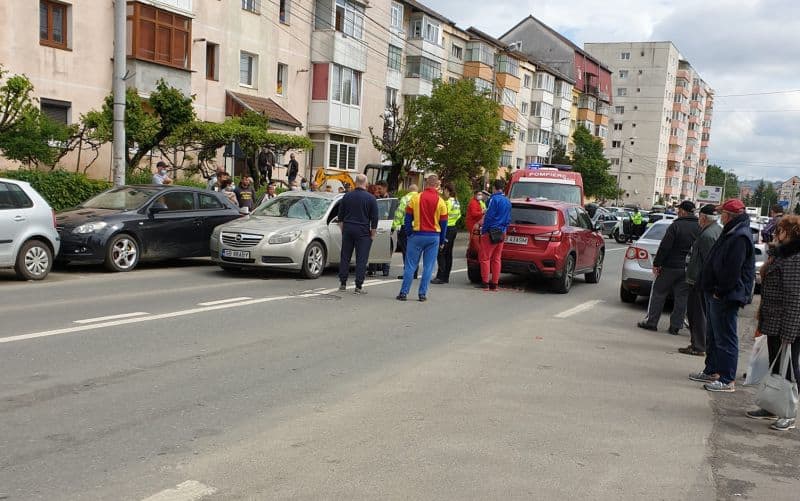 pieton lovit de mașină pe neculce - traversa neregulamentar