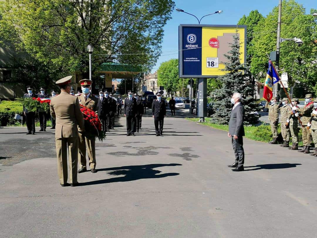 foto: depunere de coroane la sibiu de ziua europei