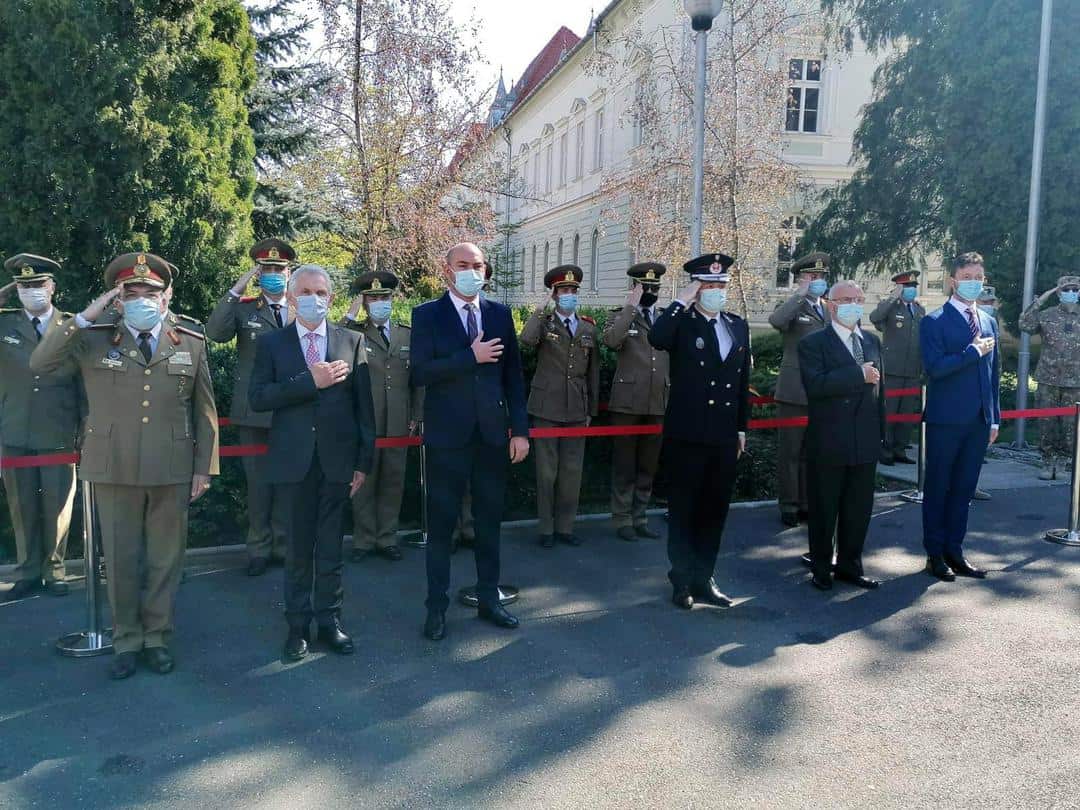 foto: depunere de coroane la sibiu de ziua europei