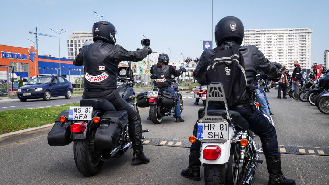 motocicliștii sibieni, nemulțumiți de trafic - „sunt foarte mulți șoferi care stau pe telefon”