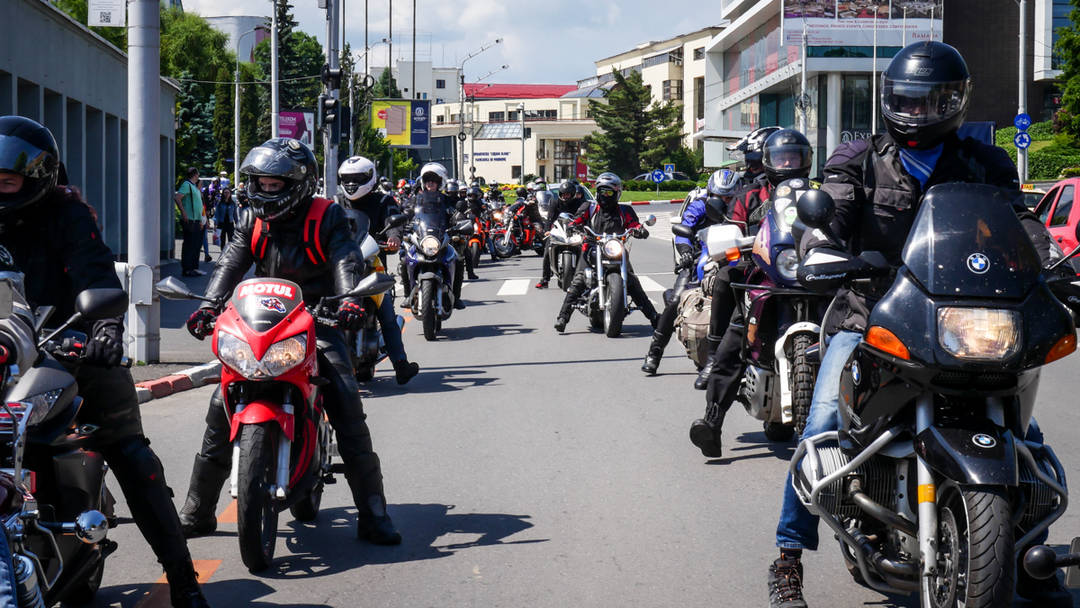 VIDEO FOTO: Campanie de conștientizare la Sibiu - ”Și motocicliștii există în trafic”