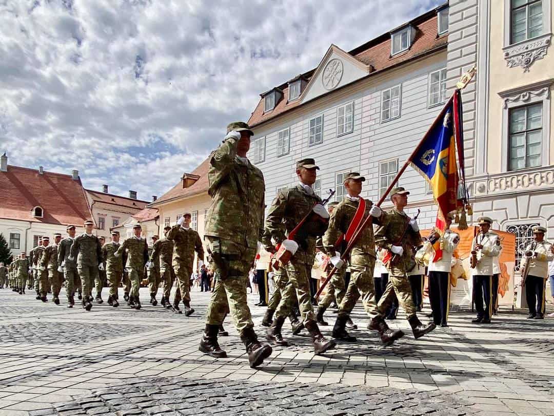 mapn: în caz de război, românii din străinătate trebuie să se întoarcă în țară în 15 zile