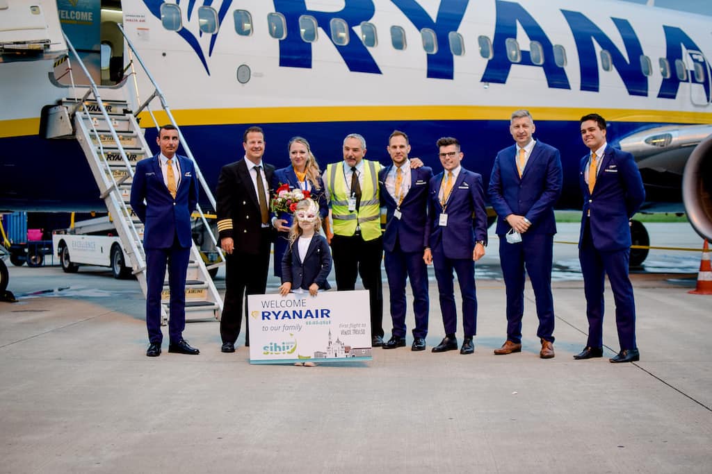 FOTO - Moment istoric la Sibiu - Ryanair a realizat primul zbor către Veneția Treviso