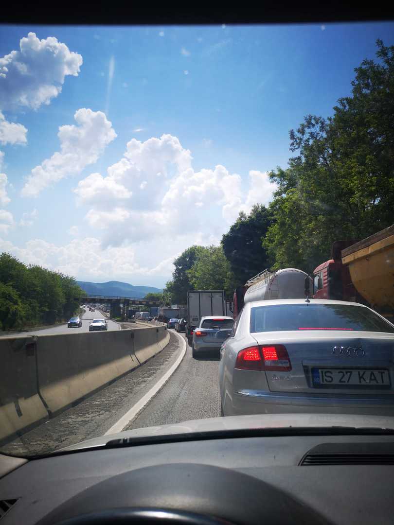 foto: calvarul din trafic de pe dn1 la veștem - când sunt gata lucrările