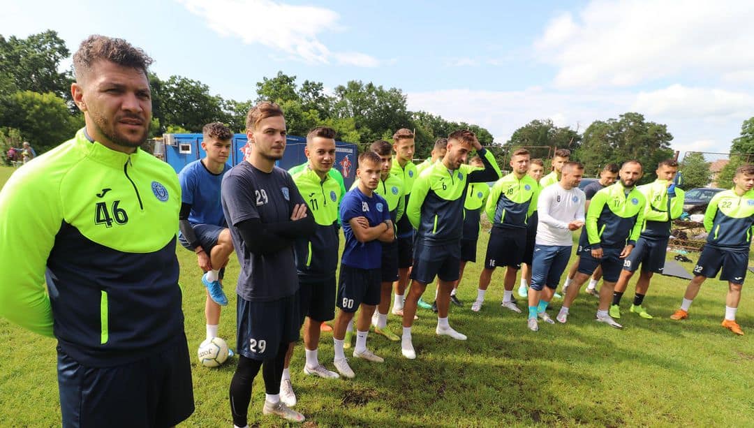 fotbaliștii de la viitorul șelimbăr s-au întors la antrenamente - echipa are un nou director sportiv