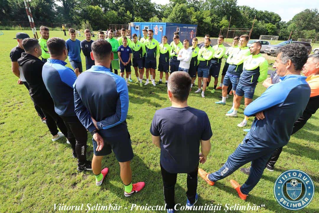 fotbaliștii de la viitorul șelimbăr s-au întors la antrenamente - echipa are un nou director sportiv