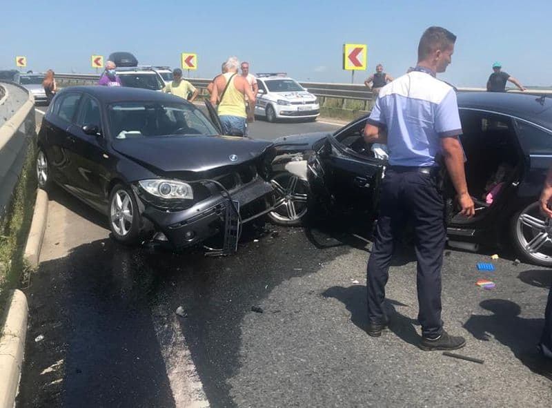 foto accident cu șase răniți pe drumul către ocna - o familie de germani și trei copii, implicați