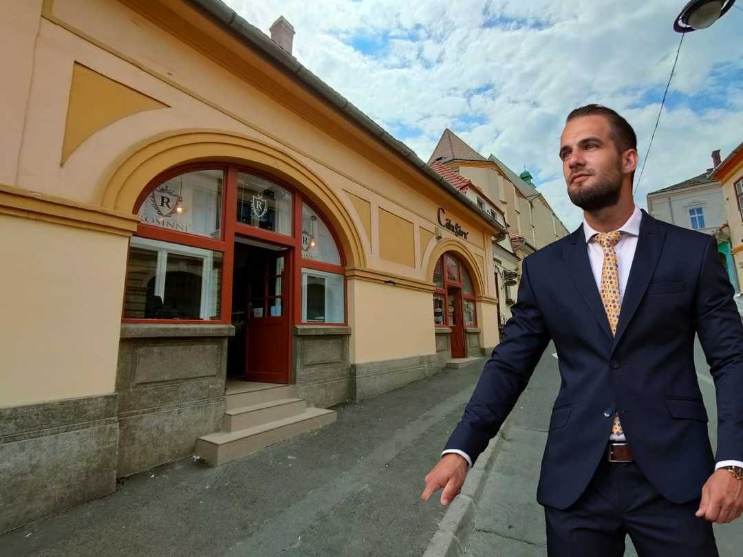 rosinni, magazinul din sibiu dedicat exclusiv domnilor într-o nouă locație - eleganța produselor e aceeași