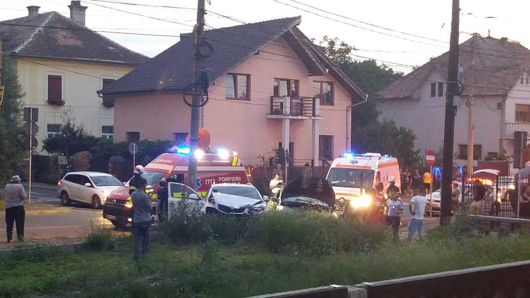 FOTO Accident pe strada Goethe din Sibiu - Două femei rănite