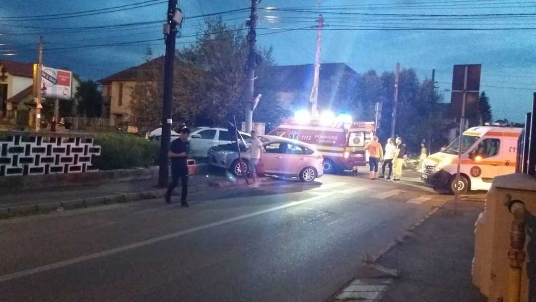 foto accident pe strada goethe din sibiu - două femei rănite