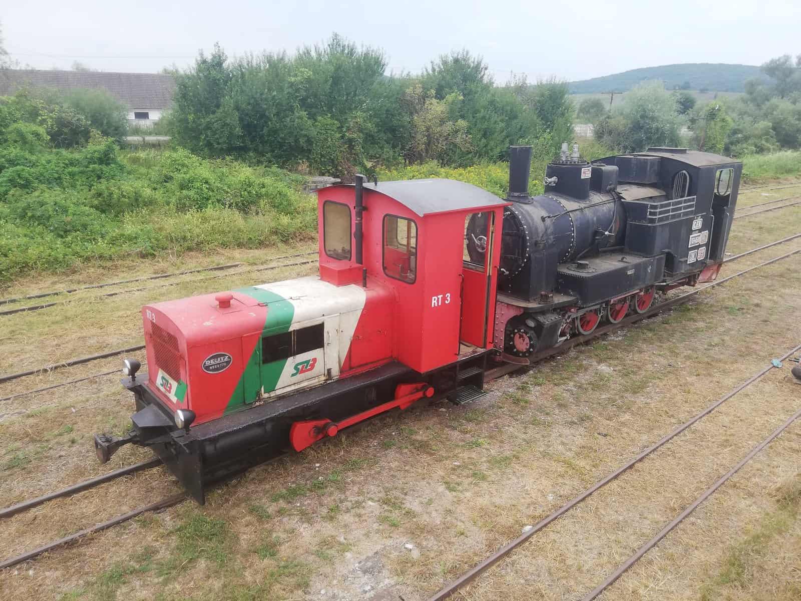 FOTO: Prima dintre locomotivele mocăniței sibiene s-a întors acasă după 26 de ani