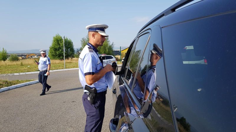 bărbat amendat la șeica mică – nu avea declarația la el și conducea un vehicul neînmatriculat