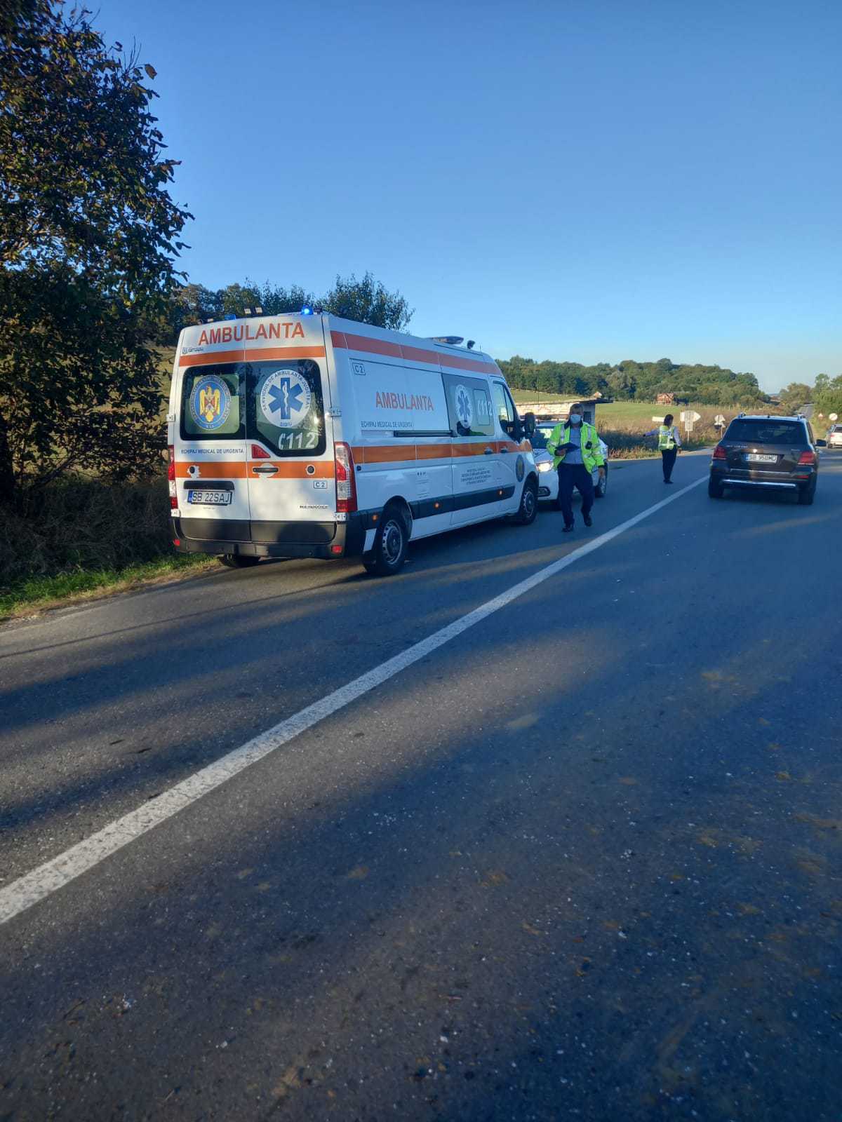 FOTO Accident la Hosman - Două femei au ajuns la spital