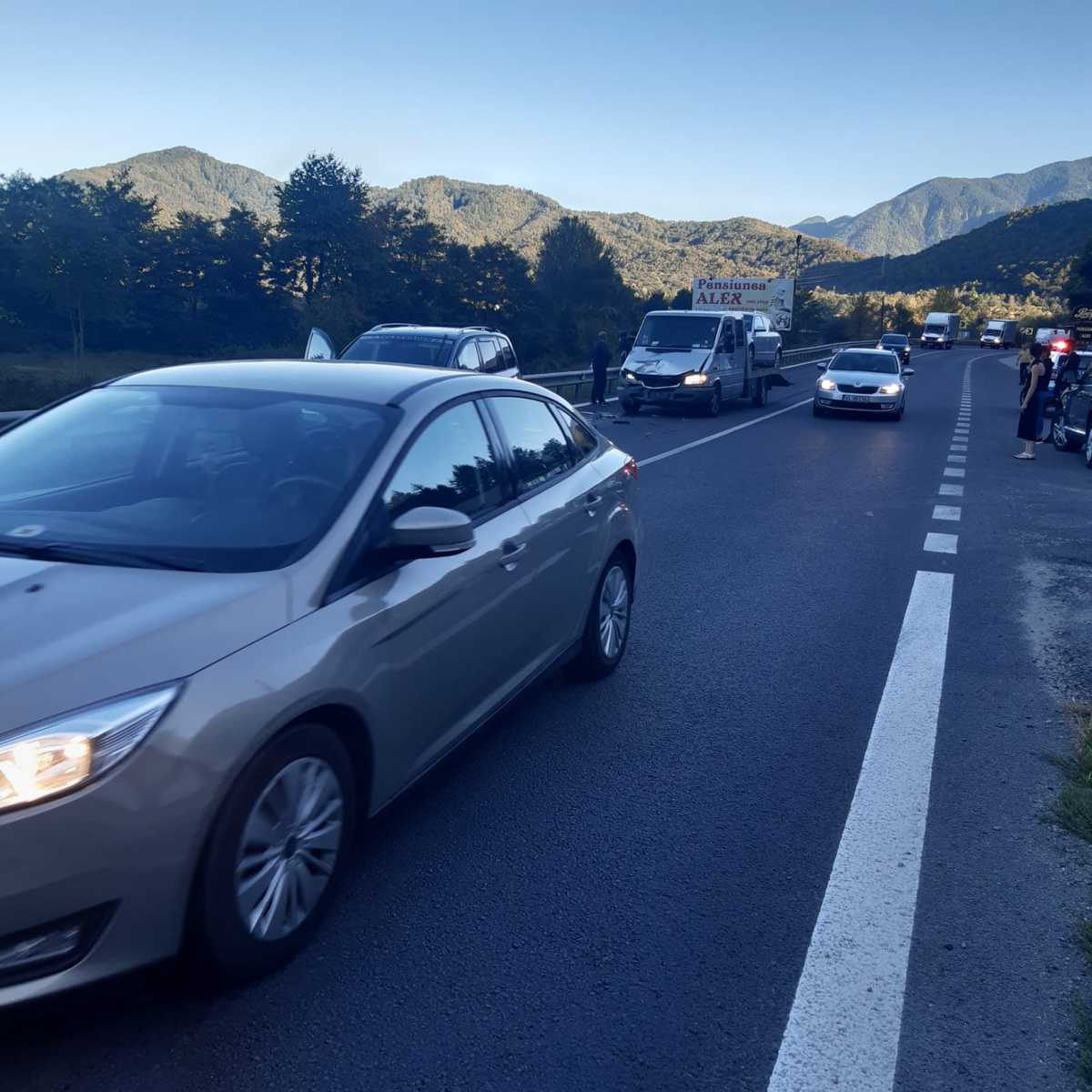 FOTO Accident cu șapte victime pe Valea Oltului