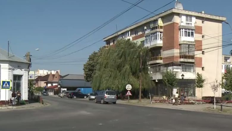 Primul oraş din România care intră în carantină de noapte în valul patru