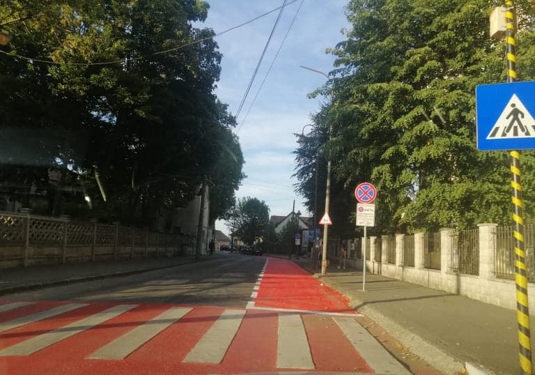 Culoare de oprire și staționare în fața școlilor din municipiul Sibiu - Poliția Rutieră vine cu explicații