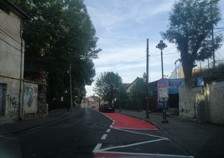 Culoare de oprire și staționare în fața școlilor din municipiul Sibiu - Poliția Rutieră vine cu explicații