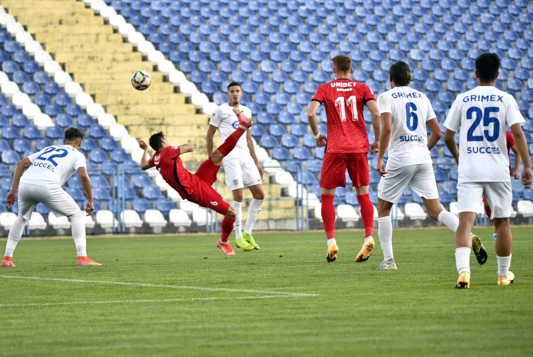 video - fc hermannstadt, doar remiză cu viitorul pandurii - măldărășanu își "urechează" jucătorii