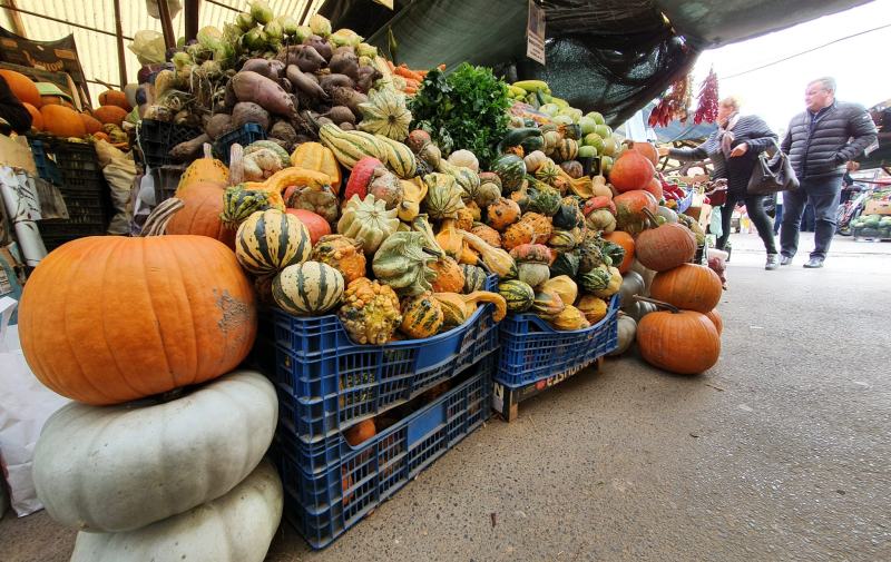 foto cea mai frumoasă tarabă din piața cibin - pozele cu ea fac furori și în america