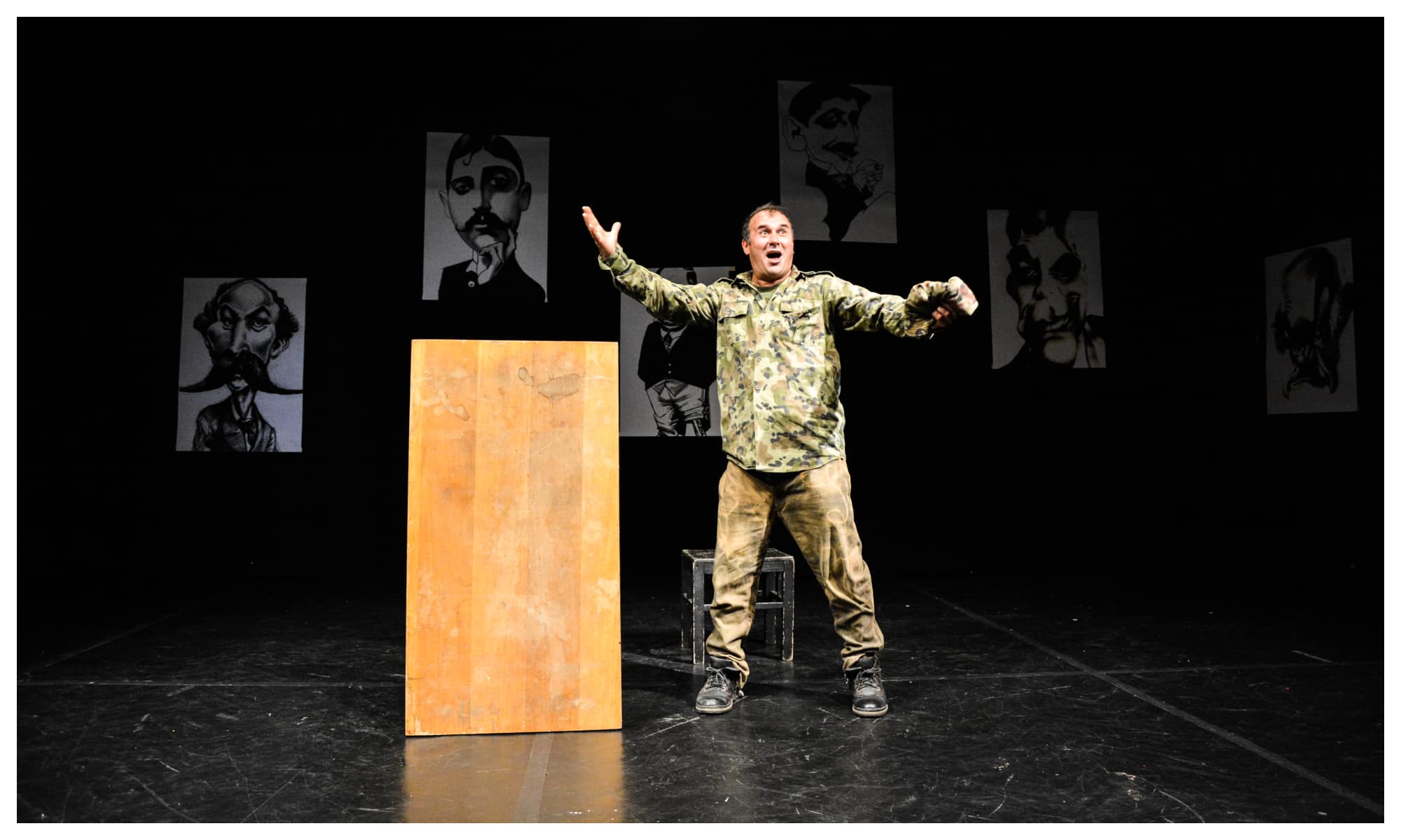 „Bravul soldat Švejk” și „Sunt o babă comunistă", spectacolele weekendului la Teatrul Radu Stanca