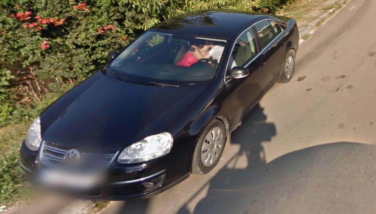 foto: google maps a surprins doi tineri din constanţa într-un moment de tandreţe