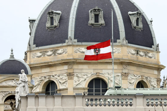 două regiuni din austria impun carantină chiar şi pentru cei vaccinaţi