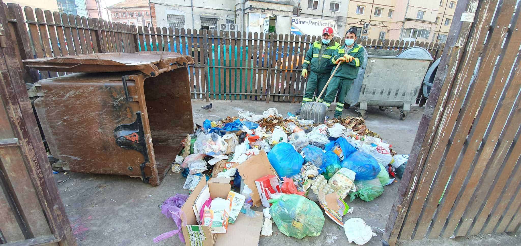 Experiment printre blocuri la Sibiu: Aproape 50% din gunoaiele aruncate de sibieni ar putea fi reciclate