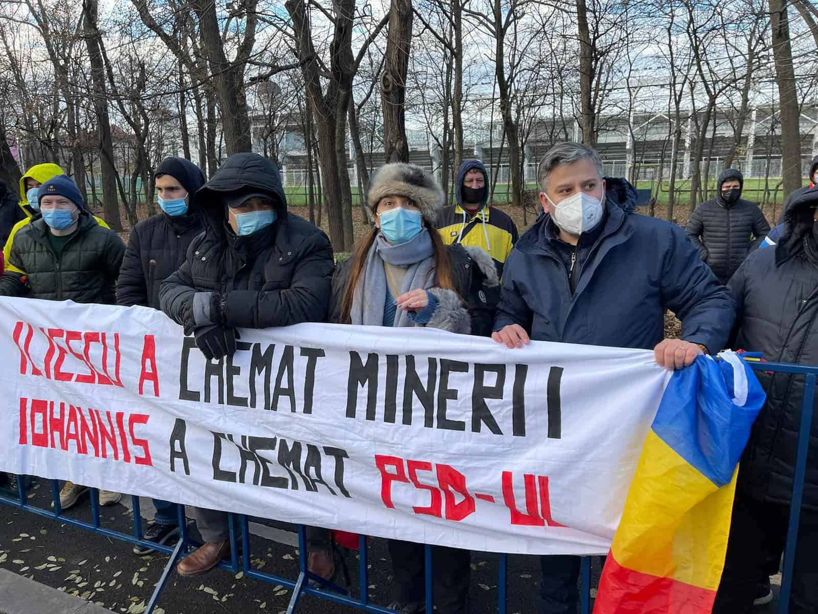 protest împotriva lui iohannis la ziua naţională - mesaj al comunităţii #rezist