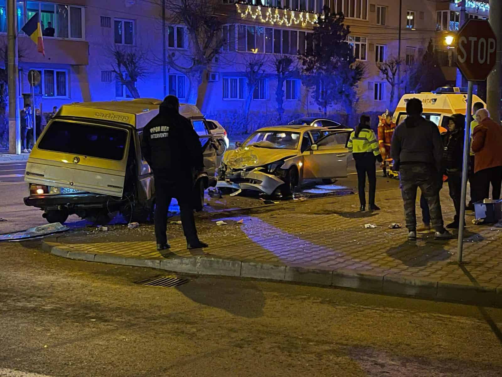 foto: accident pe șoseaua sibiului din mediaș - două persoane rănite