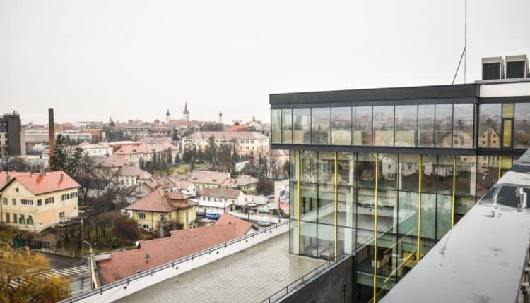 amfiteatru, săli de curs şi o sală de fitness de 800 mp în noul sediu ntt data romania din sibiu - galerie foto