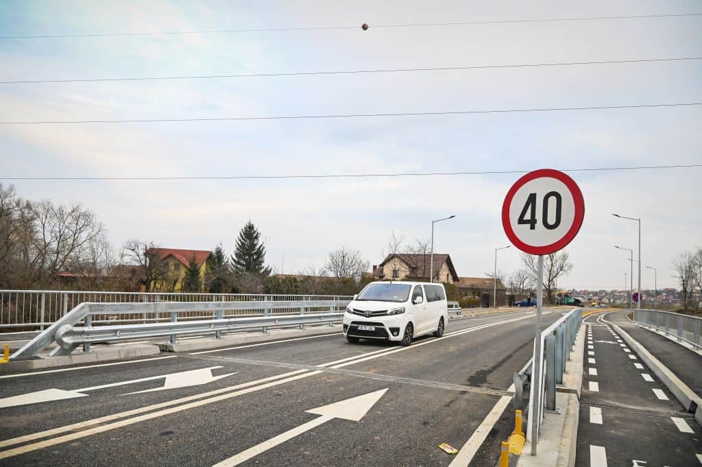 foto - un nou pod peste cibin dat în folosință - legătură rutieră nouă prin câmpșor pe strada rozmarinului