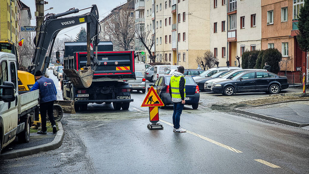 video evitați strada maramureșului - reparații urgente la final de an