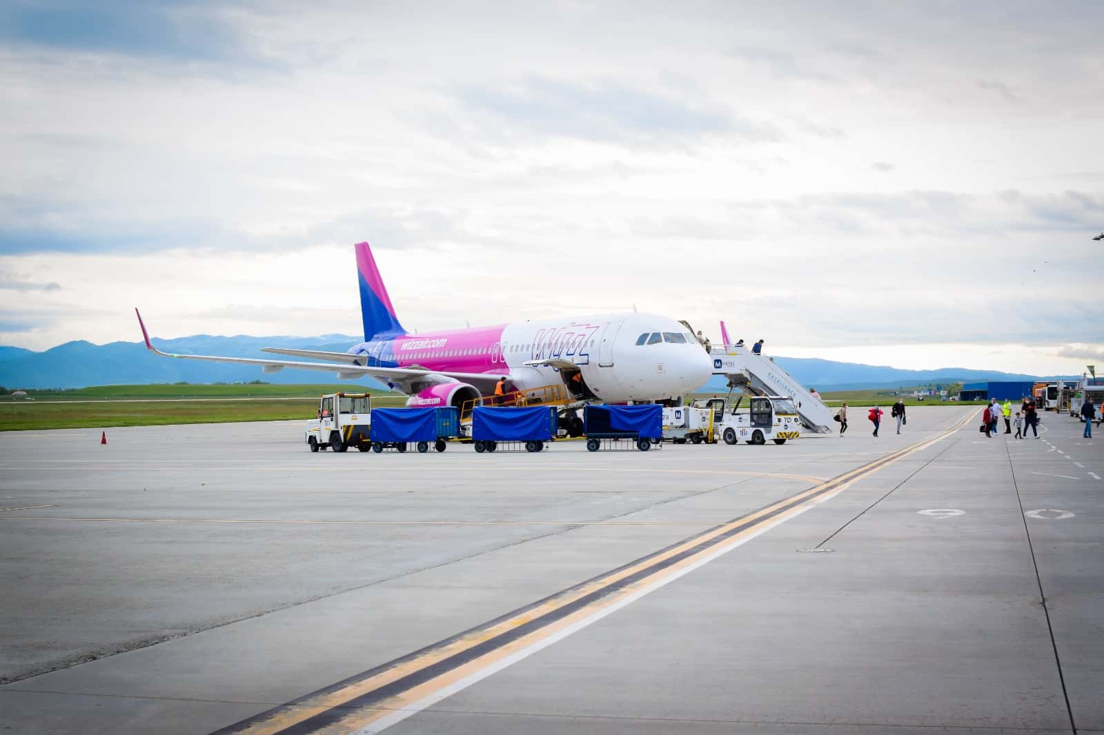 wizz air recrutează noi însoțitori de zbor pe 10 iunie la sibiu