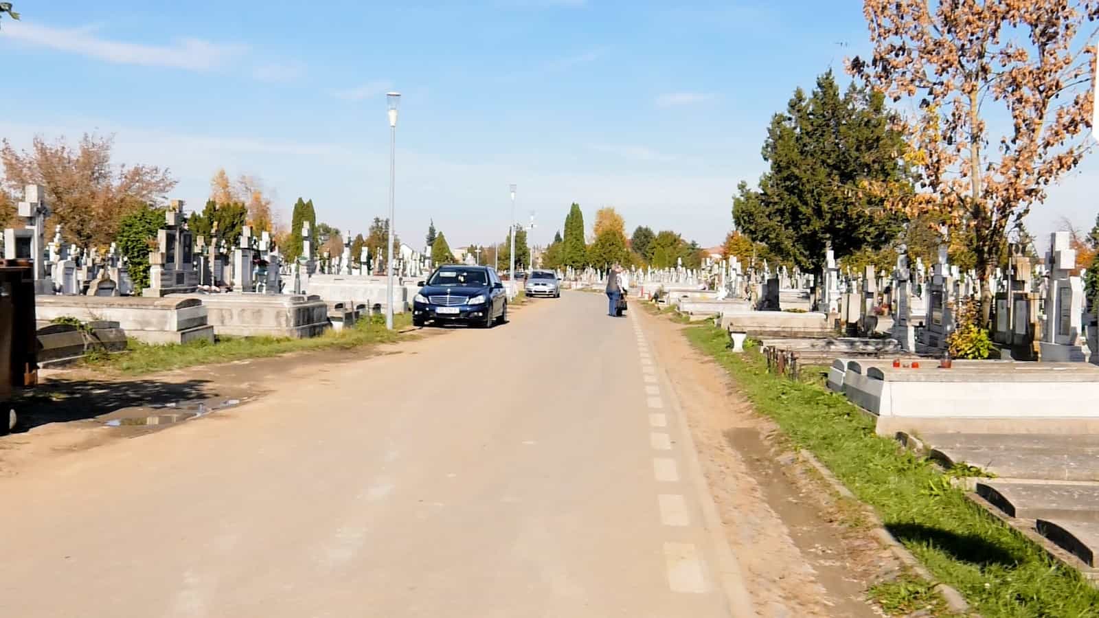 investiții la cimitirul municipal - se reface aleea eroilor și se înlocuiește conducta de scurgere a apei pluviale