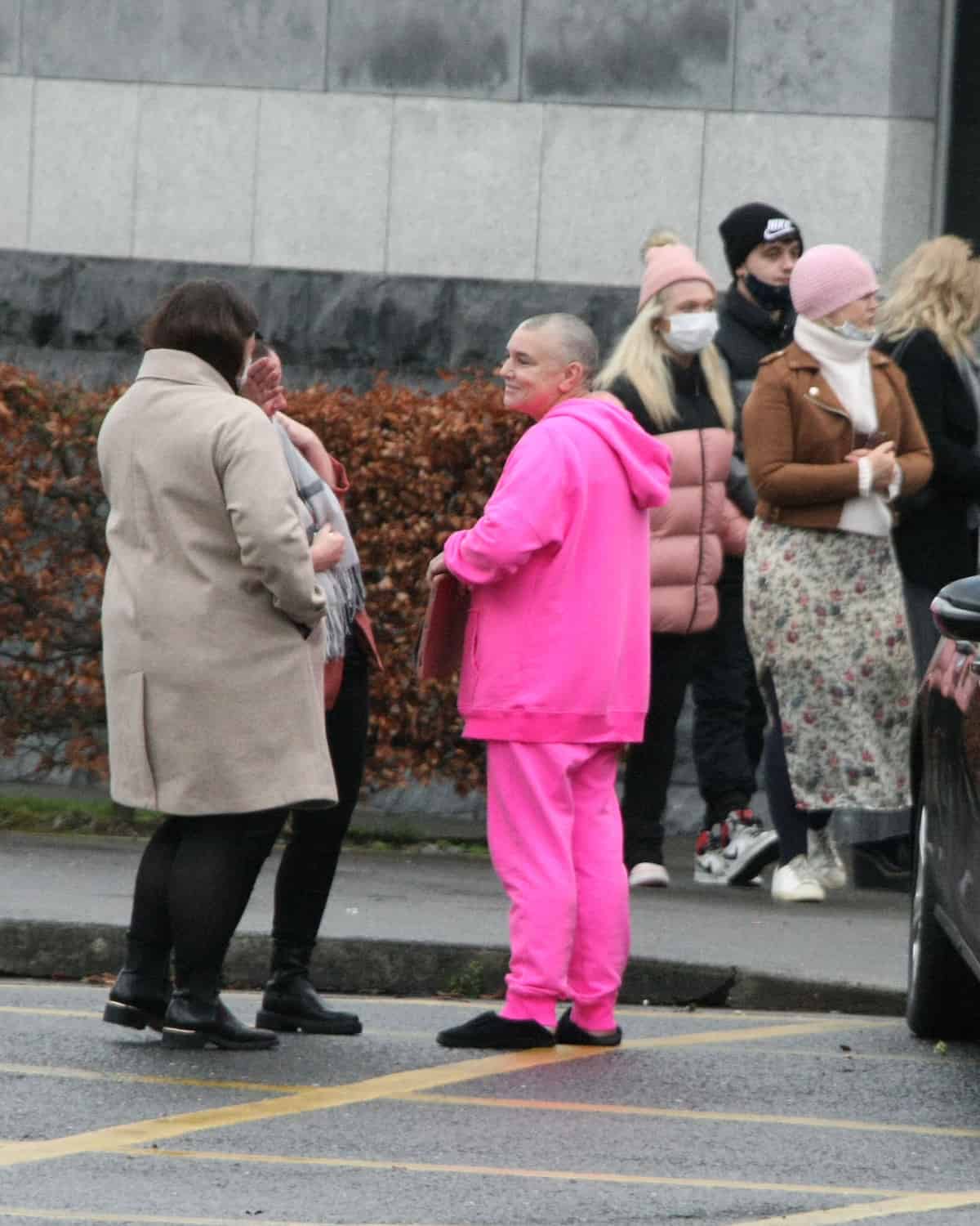 FOTO Cântăreaţa Sinéad O'Connor a încercat să se sinucidă după ce fiul ei a murit