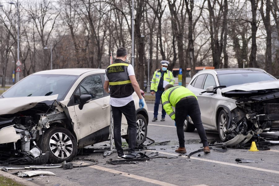 analiză - situația de pe piața asigurărilor auto la sibiu - ”prețul rca-urilor s-a dublat. companiile fac abuzuri”