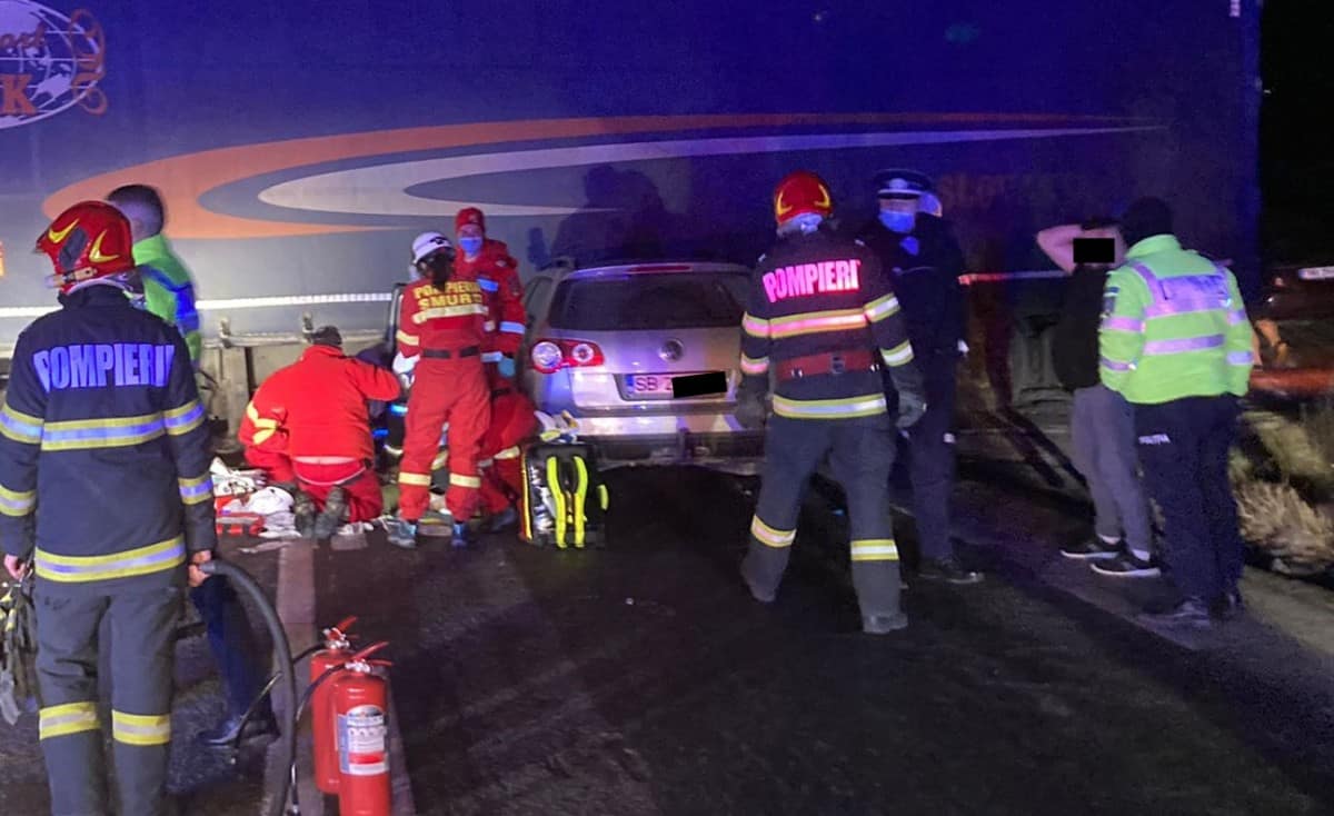 VIDEO: Tragedia de la Cristian - Zeci de oameni îl plâng pe Ionuț, tânărul de 35 ani mort în accident