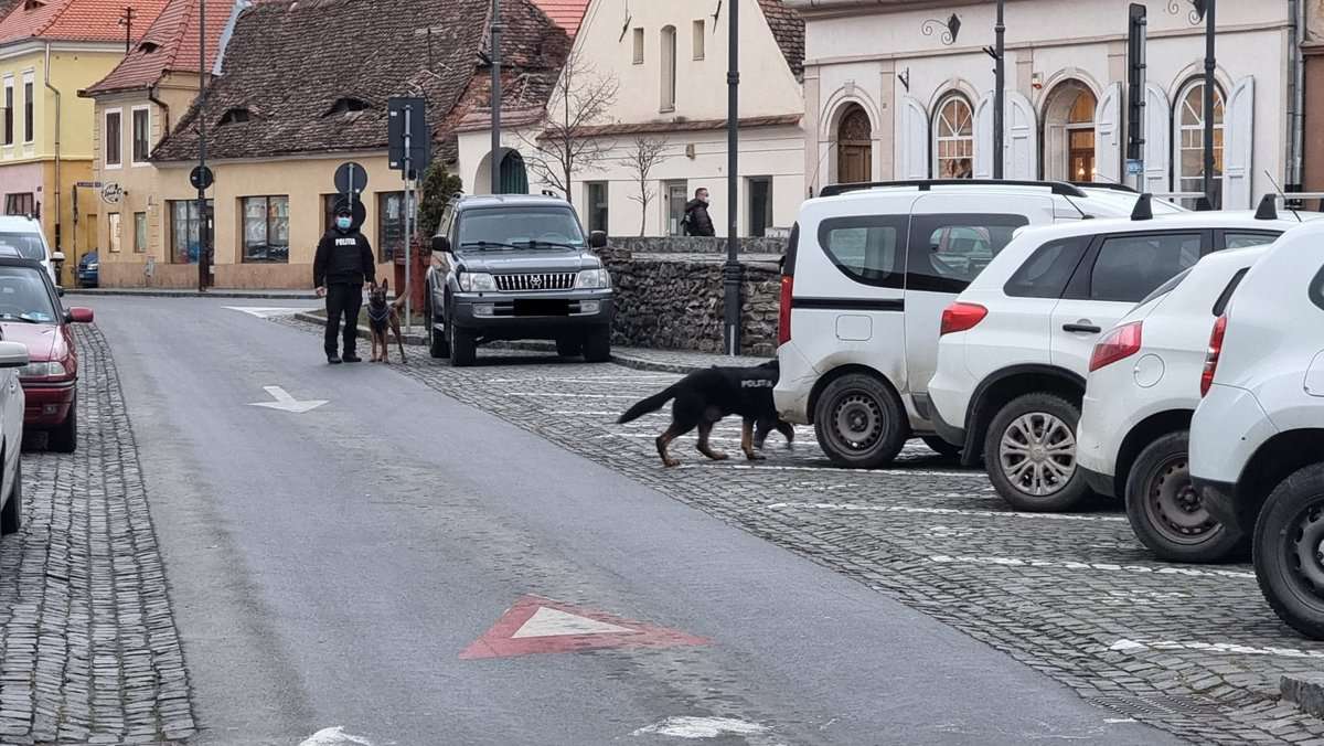 VIDEO FOTO - Alarmă falsă la Sibiu pe 9 mai - Amenințarea cu bombă nu se confirmă