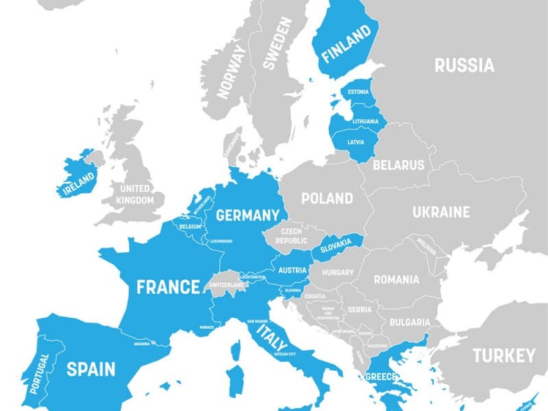 dublarea inflaţiei in zona euro îndepărtează românia de adoptarea euro