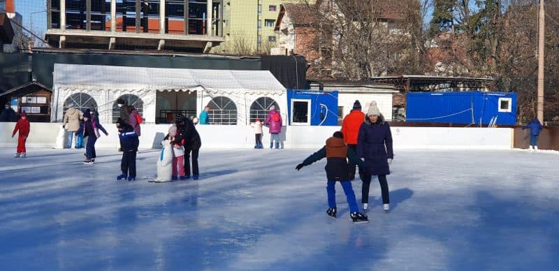 Recomandări de weekend prelungit la Sibiu - Răsfăț pentru cei mici la ”Gong” - La Păltiniș zăpadă din plin pentru schiat și săniuș