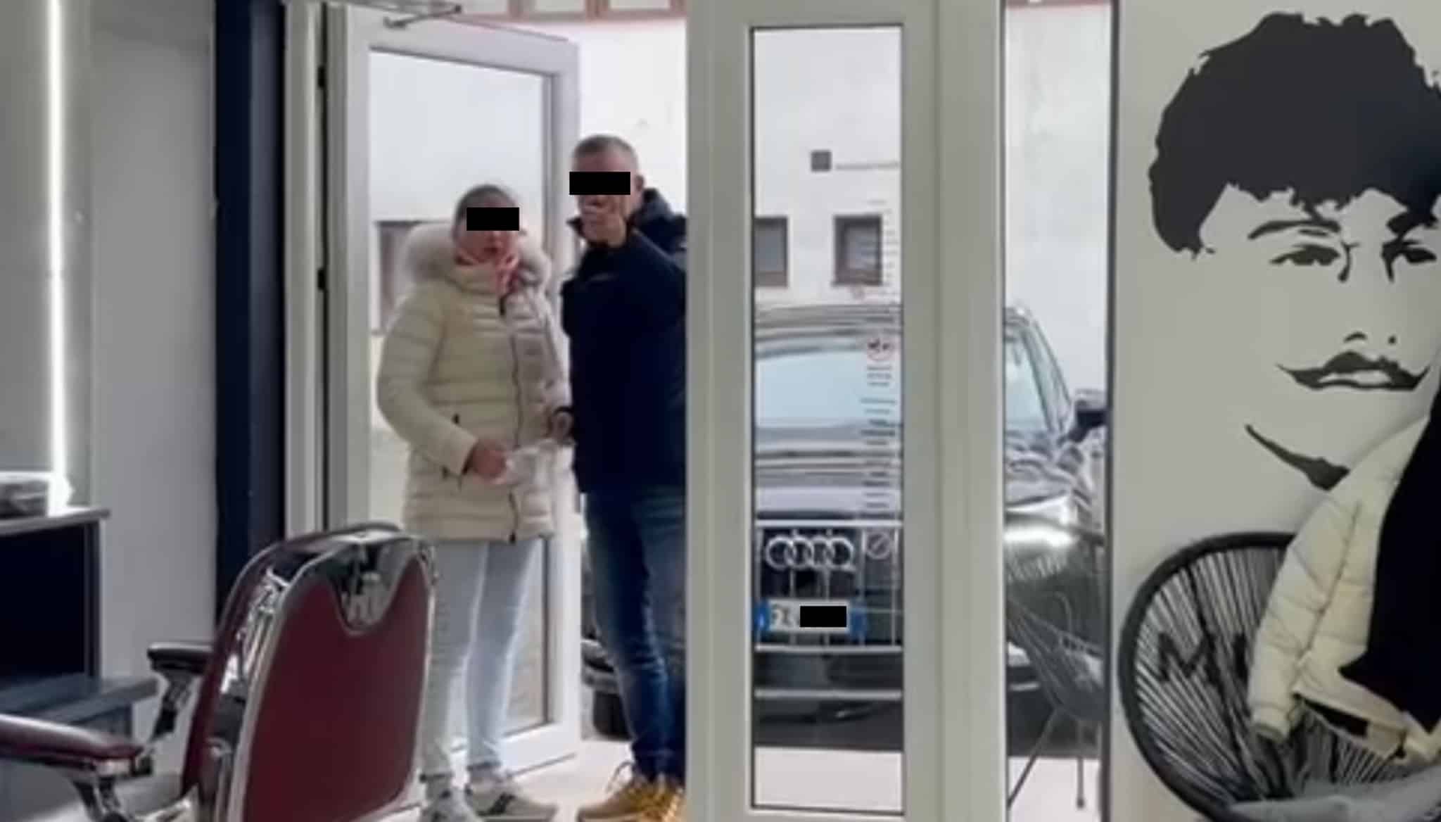 video: sibiancă pusă pe scandal într-un salon de pe doamna stanca – „ești prost de dai în gropi, tâmpitule!”