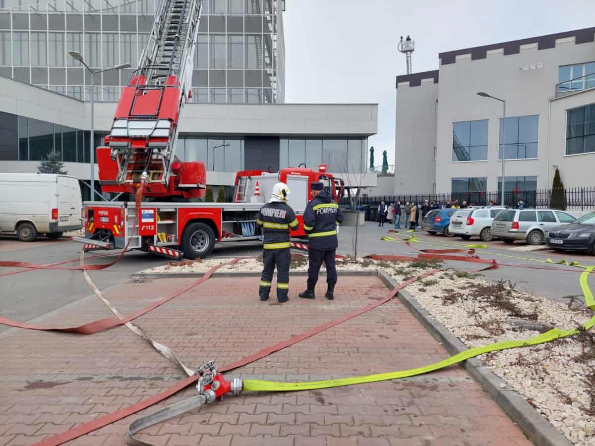 video: simulare de incendiu la o firmă din sibiu