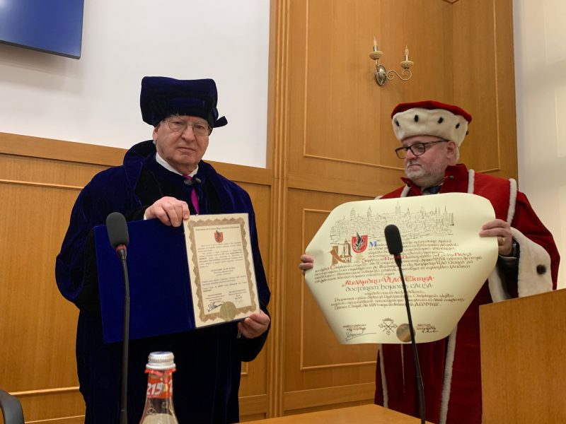 universitatea „lucian blaga” i-a acordat lui alexandru vlad ciurea titlul de doctor honoris causa