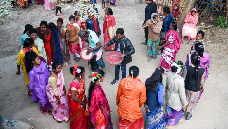 cel puţin 13 morţi la o nuntă în india - au căzut într-o fântână