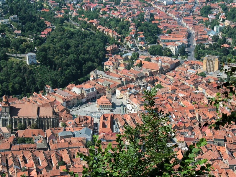 un bărbat din brașov și-a cumpărat o stradă