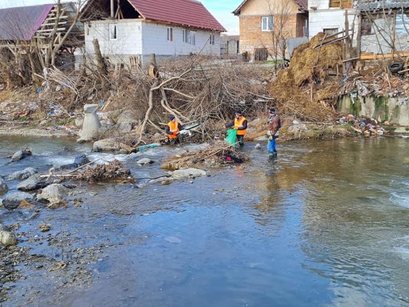 avrig, una dintre localitățile unde canalizarea menajeră se deversează în râu. primar: „monitorizăm fosele septice”