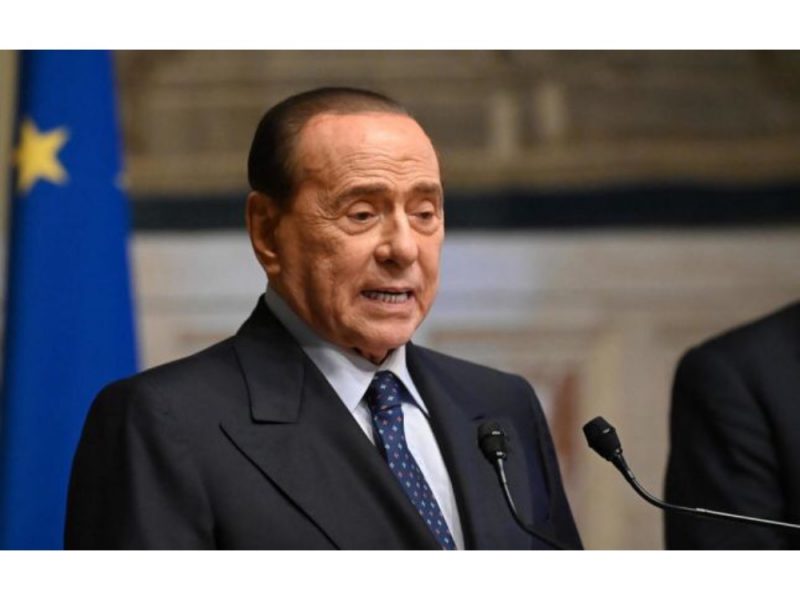 Silvio Berlusconi, mire la 85 de ani - S-a însurat cu o fată de 32 de ani