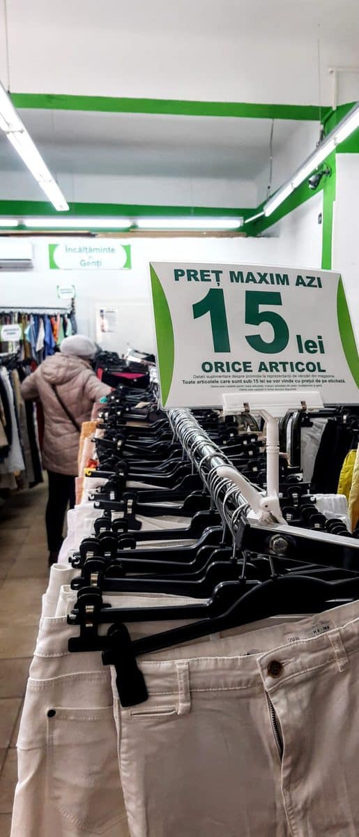 Sunt second-hand-urile din Sibiu o afacere profitabilă ? Clienții încântați, proprietarii magazinelor, nu prea