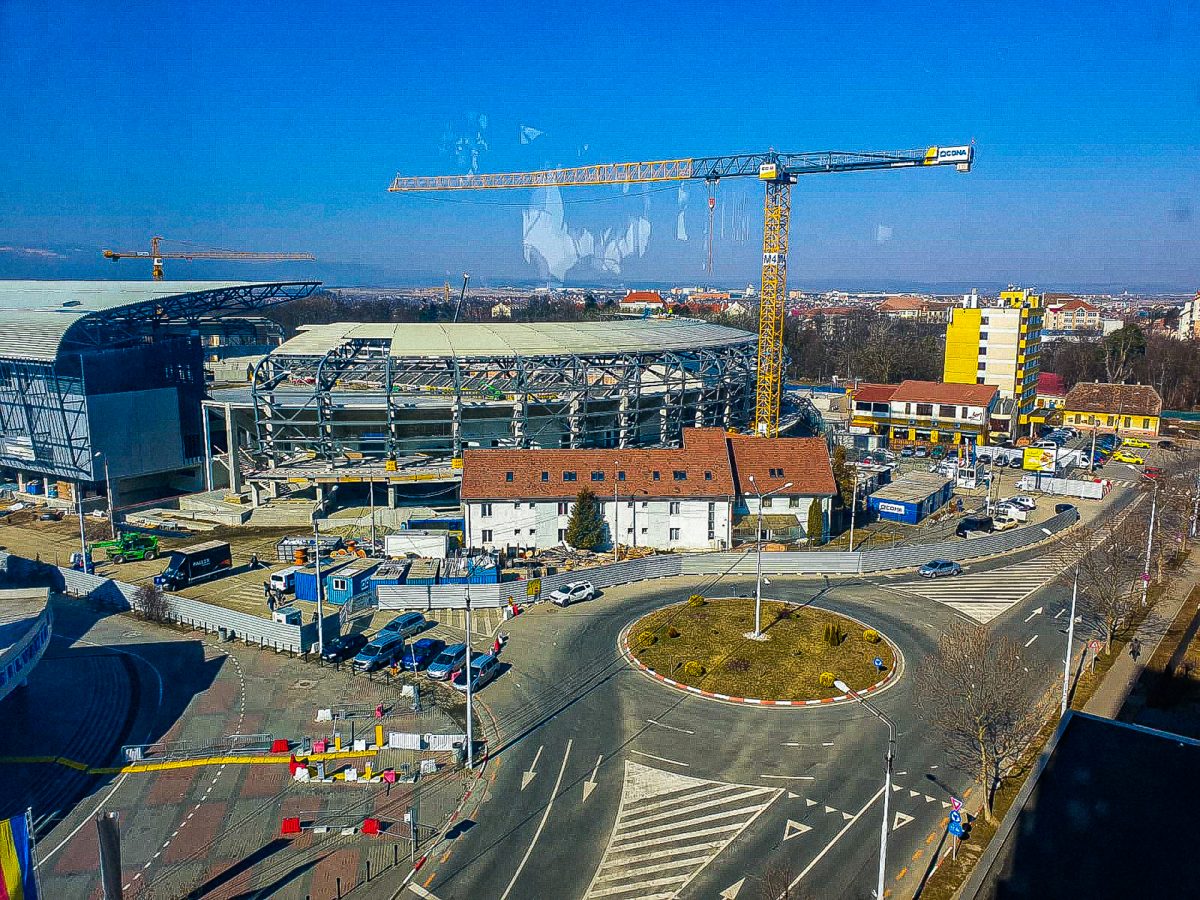 FOTO Stadionul Municipal e gata în proporție de șaizeci la sută - Se lucrează la interioare